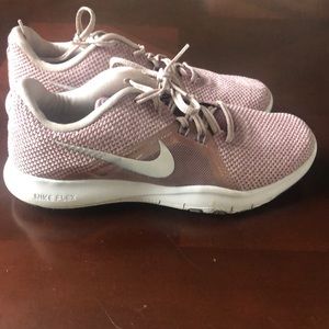 Nike women’s flex athletic shoes- dusty pink/rose with silver swoosh size 8